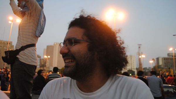 مصر..محكمة تأمر بشطب اسم علاء عبد الفتاح من قائمة الإرهاب