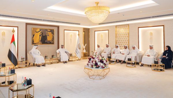 Dubai Customs hosts Sheikh Mansour bin Ibrahim Al-Mualla to discuss ways of cooperation and strengthening institutional and strategic partnership
