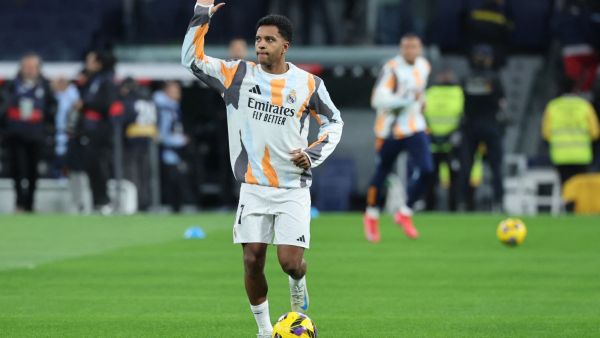رسالة رودريغو الواضحة: لا نية للرحيل عن ريال مدريد رغم تراجع الدور (Photo by Thomas COEX / AFP) رسالة رودريغو الواضحة: لا نية للرحيل عن ريال مدريد رغم تراجع الدور