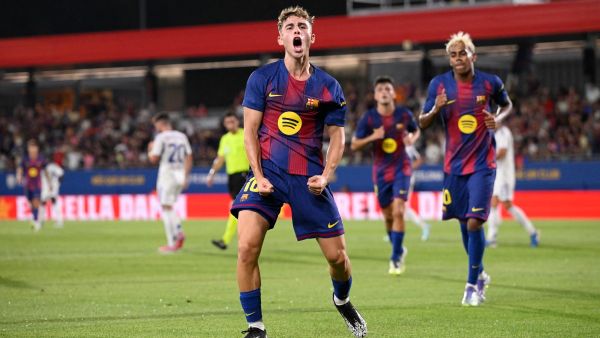 مستقبل فيرمين لوبيز مع برشلونة يظل غامضًا رغم رغبته في البقاء (Photo by Josep LAGO / AFP) مستقبل فيرمين لوبيز مع برشلونة يظل غامضًا رغم رغبته في البقاء