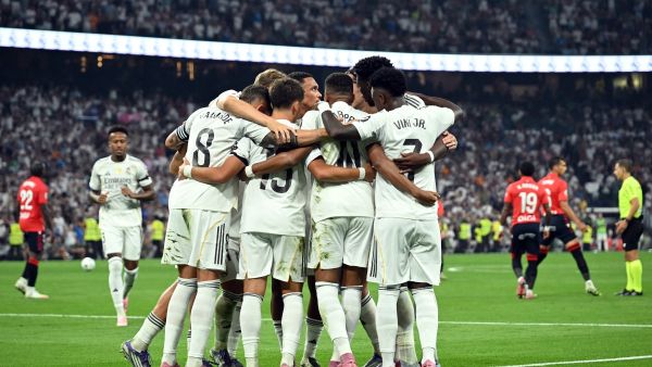 التشكيلة المتوقعة والغيابات.. كل ما تحتاج معرفته عن مباراة ريال مدريد وأوفييدو (Photo by Javier SORIANO / AFP) التشكيلة المتوقعة والغيابات.. كل ما تحتاج معرفته عن مباراة ريال مدريد وأوفييدو
