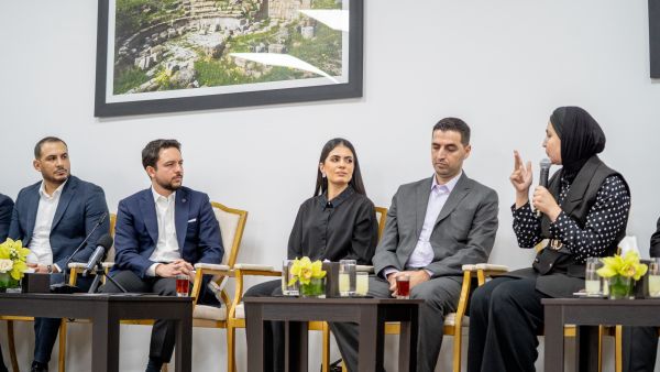 ولي العهد الأردني يعلن إعادة تفعيل برنامج خدمة العلم  ولي العهد الأردني يعلن إعادة تفعيل برنامج خدمة العلم