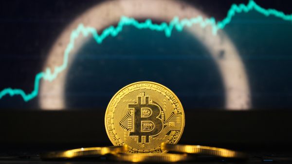 أسعار العملات المشفرة مقابل الدولار اليوم الخميس 7 أغسطس 2025