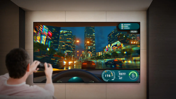   تلفزيونات OLED وQNED من إل جي الترقية المثالية لأمسية أفلام مشوقة أو جلسة ألعاب طويلة وممتعة في الصيف