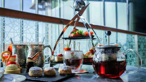 فندق ريكسوس بريميوم دبي يحتفي بيوم المرأة الإماراتية مع عرضٍ مميز في مقهى جوديفا‎