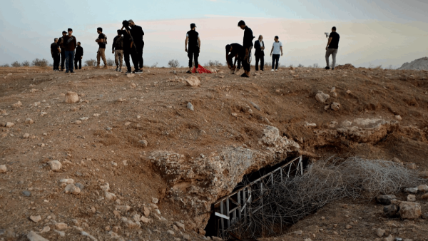 مغارة في سوريا 