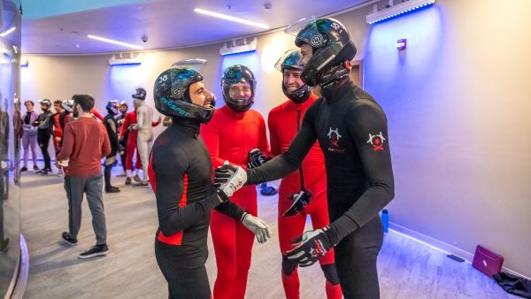 المنافسات المؤهلة للمشارة في بطولة الإمارات الدولية للقفز الحر الداخلي  تشهد عروضاً مشوّقة في "كلايم أبوظبي"