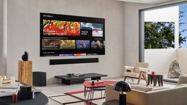 LG Oled Brings Park Seo-bo’s Nature-inspired Colors to Life at Frieze Seoul 2025