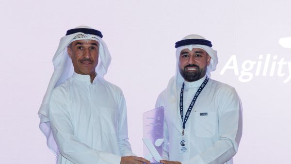 أجيليتي للمخازن العمومية وكودد تختتمان تدريب أكثر من 500 طالبة في المجال الرقمي في الكويت