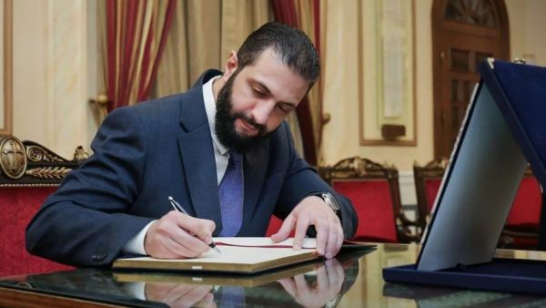 الرئيس السوري أحمد الشرع