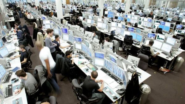 (CFD) أسعار النفط : رؤى تعليمية وفرص تداول للمتداولين بعقود الفروقات