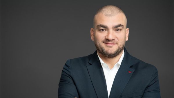 إبسون تطلق مسابقة فنية للطلاب لإعادة تدوير المواد