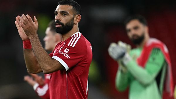 ليفربول يفقد الثقة في صلاح ويبدأ رحلة البحث عن "المنقذ" الجديد