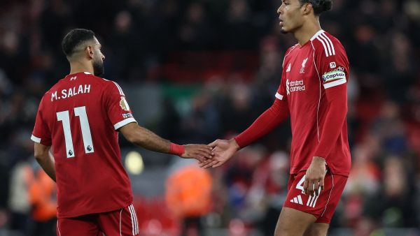 فان دايك ينتقد لاعبي ليفربول بعد الخسارة