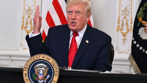 "Closed Airspace": Trump orders total aviation freeze over Venezuela in escalating confrontation