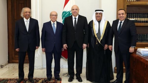 الشيخ محمد الجراح الصباح يشارك في لقاء الرئيس اللبناني قبيل انعقاد المؤتمر المصرفي العربي السنوي في بيروت 