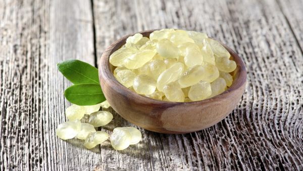 تعرّف على فوائد المستكة للنساء