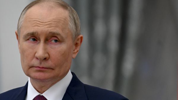 قرغيزستان تُوجّه صفعة لأوكرانيا خلال زيارة بوتين