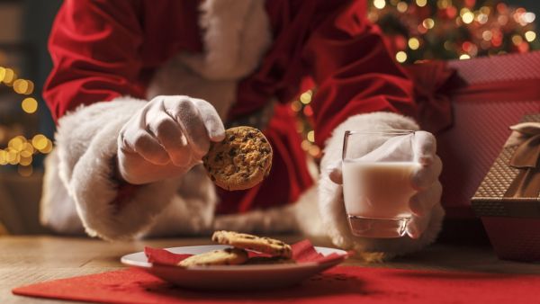 كوكيز الكريسماس: حلوى البهجة والدفء في العيد