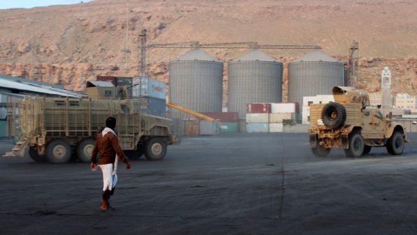 Yemen declares 90-day emergency as Saudi airstrikes hit UAE-backed arms shipment at Mukalla port