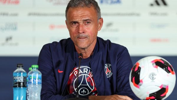 إنريكي: فلامنغو فريق كبير ويستحق الإشادة رغم الخسارة