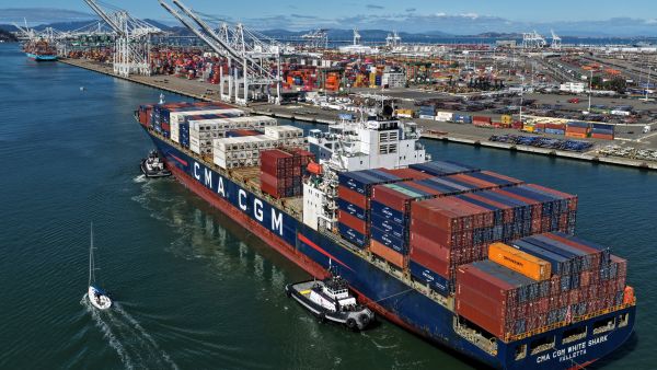 Global economy faces fragile start to 2026