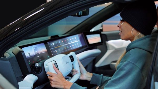 PlayStation addicts, electric car