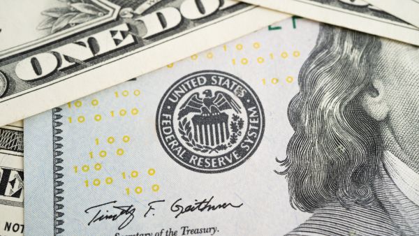 تصعيد ترامب ضد رئيس الفيدرالي