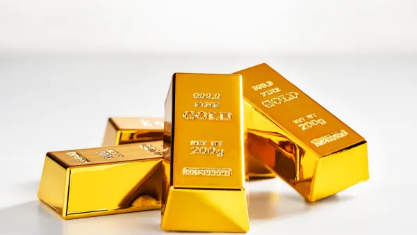 سعر أونصة الذهب مستوى 4700 دولار
