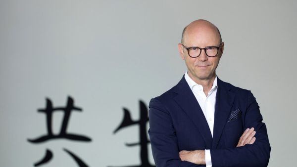 Canon EMEA Appoints Peter Saak to Lead Integrated Printing & Services Group 