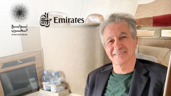 طيران الإمارات تحتفي بنوابغ العرب وتكرّمهم أثناء رحلاتهم على متنها