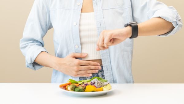 أفضل طريقة لتنزيل وزنك في رمضان