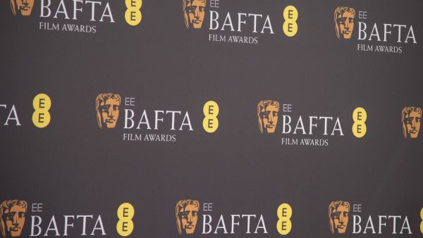 إطلالات النجمات في حفل توزيع جوائز بافتا 2026