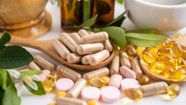 مواعيد المكملات الغذائية خلال شهر رمضان المبارك