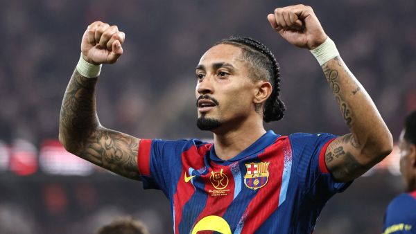 إحصائيات صادمة تكشف تأثير رافينيا على نتائج برشلونة