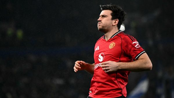 ماغواير في مانشستر يونايتد: احترافية صامتة رغم العاصفة