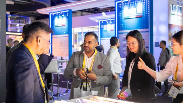 لايت + إنتليجنت بيلدينج ميدل إيست 2026 يستقطب حضوراً عالمياً من 95 دولة