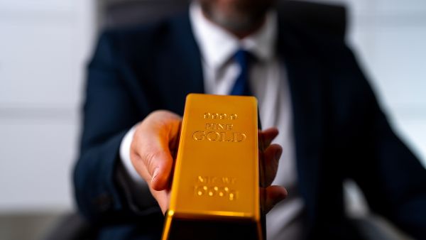 رئيس شعبة الذهب: أي منتج ذهبي غير مدموغ لا يضمن حق العميل نهائياً