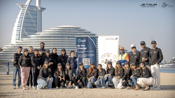 Jetour and Elite Group Holding Participate in the UAE National Environment Day by Teaming Up with Azraq for an Impactful Beach Clean-Up  