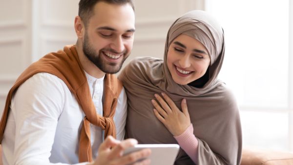 رسائل تهنئة عيد الفطر من الخطيب لخطيبته