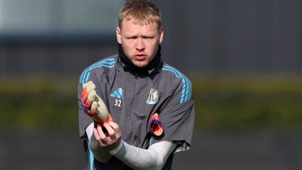 برشلونة سيواجه حارسًا مختلفًا في نيوكاسل..رامسديل أساسيًا بدلًا من بوب