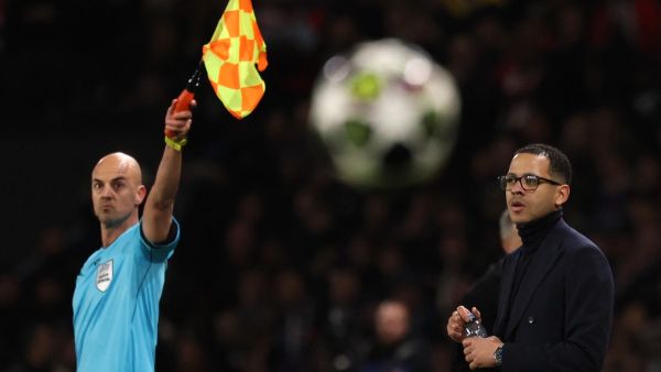 روزنيور يعترف: الهدف الخامس لباريس سان جيرمان كان "مؤلمًا"