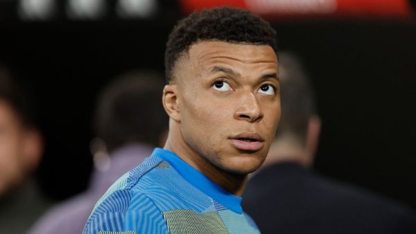 أزمة تشخيص إصابة مبابي: ماذا حدث داخل ريال مدريد؟