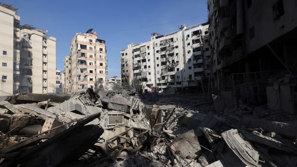 من الأرشيف , آثار الدمار في لبنان جراء الهجوم الصاروخي الإسرائيلي