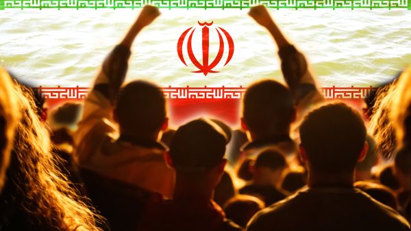 إيران تهدد المقيمين بالخارج 