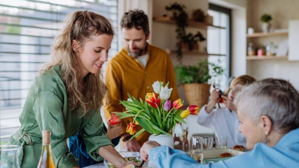 إتيكيت عيد الفصح: تصرّفات راقية تعزز جمال اللقاءات