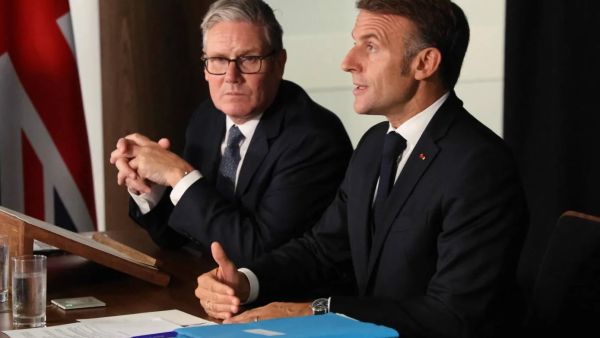 الرئيس الفرنسي وستارمر