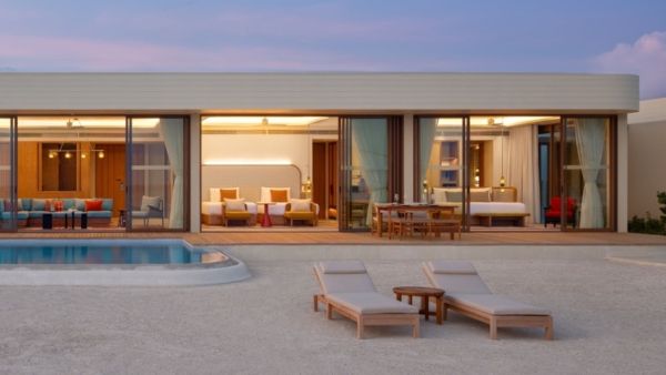 منتجع سينتارا جراند لاجون المالديف: عام من التجارب التي تعكس روح المكان