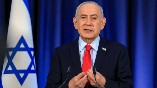 Netanyahu seeks Lebanon talks under fire