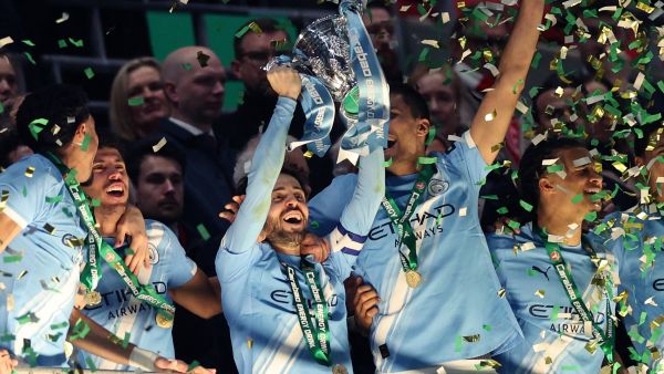 سيلفا يودّع مانشستر سيتي